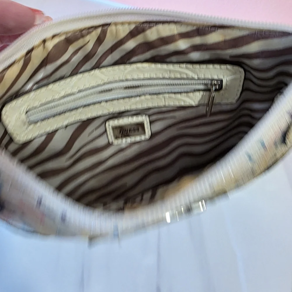 Guess Y2K Vintage Wristlet Candy Color Cream Clutch Retro G Logo Design